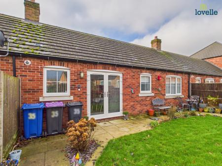 2 bedroom Bungalow for sale in Meadow Walk, Saxilby, LN1