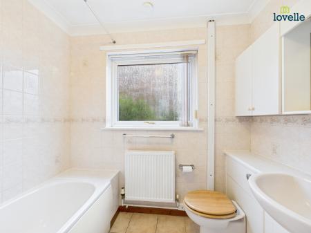 3 bedroom Bungalow for sale in Westfield Approach, North Greetwell, LN2