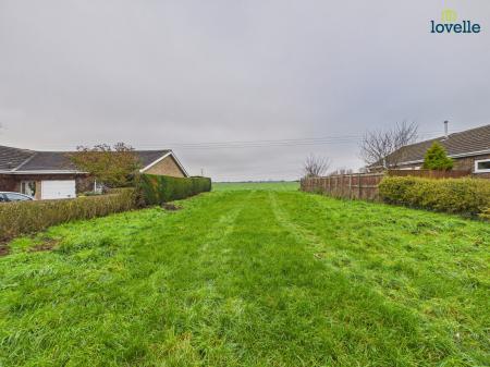 3 bedroom Bungalow for sale in Westfield Approach, North Greetwell, LN2