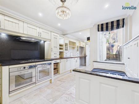 2 bedroom End of terrace house to let in Danes Terrace, Lincoln