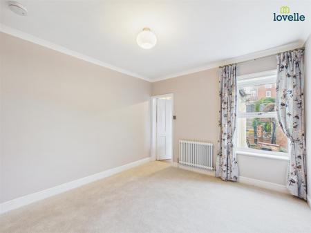 2 bedroom End of terrace house to let in Danes Terrace, Lincoln