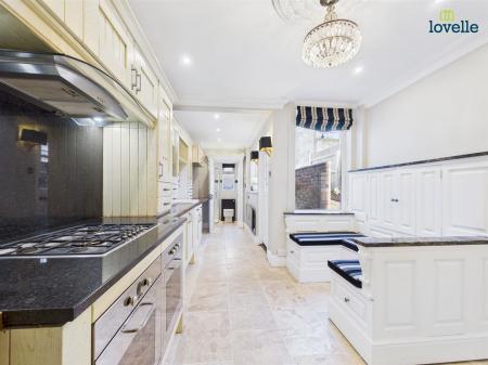 2 bedroom End of terrace house to let in Danes Terrace, Lincoln