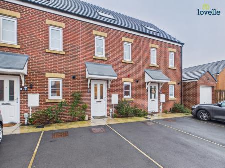 3 bedroom Terraced House for sale in New Park Place, Lincoln, LN2