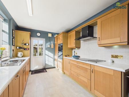 3 bedroom Detached house for sale in High Street, North Kelsey, LN7