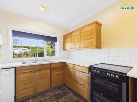 3 bedroom Semi-detached house to let in Riseholme Lane, Riseholme