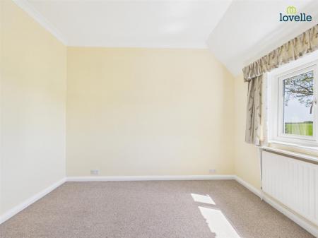 3 bedroom Semi-detached house to let in Riseholme Lane, Riseholme