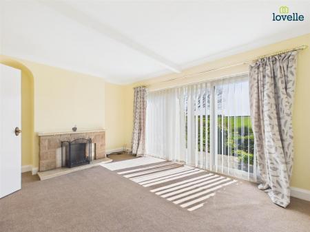 3 bedroom Semi-detached house to let in Riseholme Lane, Riseholme