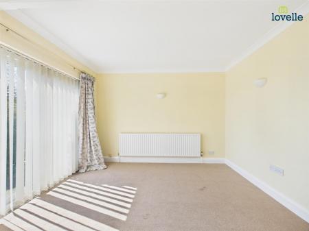 3 bedroom Semi-detached house to let in Riseholme Lane, Riseholme