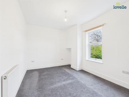 2 bedroom Terraced House to let in Russell Street, Lincoln