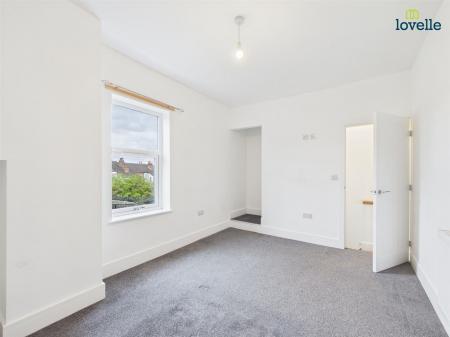 2 bedroom Terraced House to let in Russell Street, Lincoln