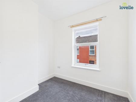 2 bedroom Terraced House to let in Russell Street, Lincoln