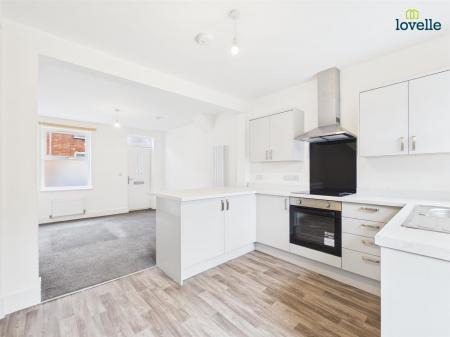 2 bedroom Terraced House to let in Russell Street, Lincoln