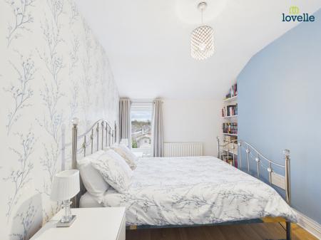 3 bedroom End of terrace house for sale in Western Avenue, Saxilby, LN1