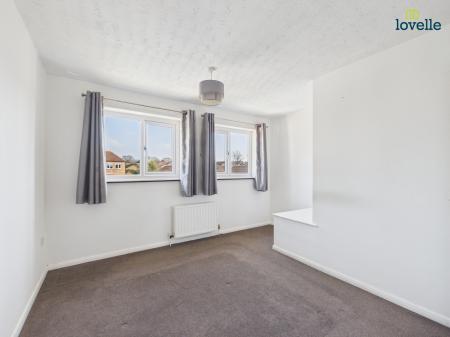 2 bedroom Semi-detached house for sale in Eastcroft, Saxilby, LN1