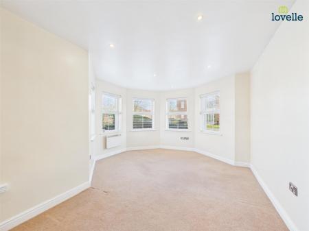 2 bedroom Flat to let in Olsen Rise, Lincoln