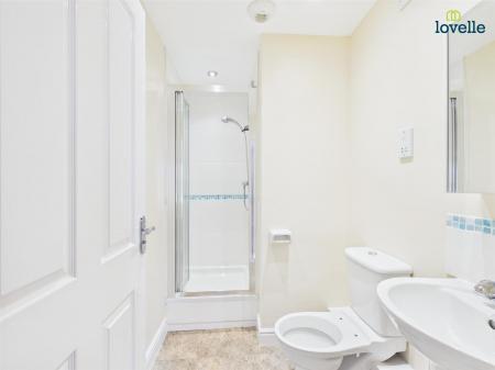 2 bedroom Flat to let in Olsen Rise, Lincoln