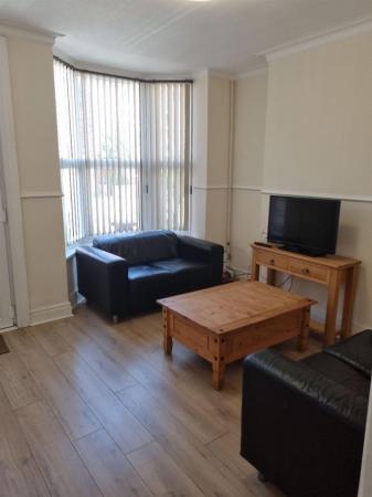 3 bedroom House to let in Cranwell Street, Lincoln