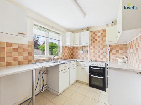 2 bedroom Bungalow to let in Phillips Court, Welton
