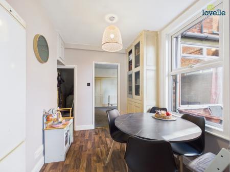 3 bedroom Terraced House for sale in Sincil Bank, Lincoln, LN5