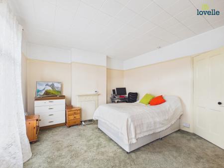 3 bedroom Terraced House for sale in Sincil Bank, Lincoln, LN5