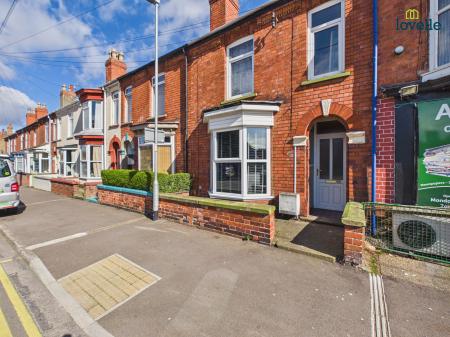 3 bedroom Terraced House for sale in Sincil Bank, Lincoln, LN5