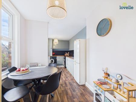 3 bedroom Terraced House for sale in Sincil Bank, Lincoln, LN5