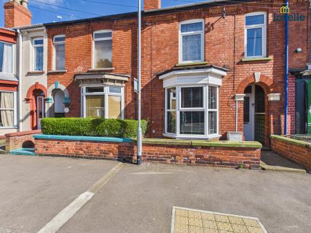 3 bedroom Terraced House for sale in Sincil Bank, Lincoln, LN5
