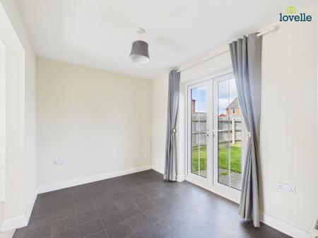 3 bedroom Semi-detached house for sale in Thirsk Close, Market Rasen, LN8