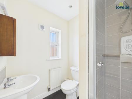 3 bedroom Semi-detached house for sale in Thirsk Close, Market Rasen, LN8