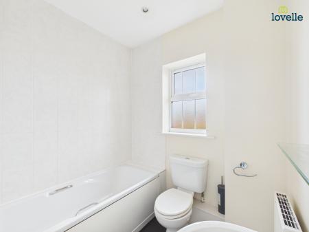 3 bedroom Semi-detached house for sale in Thirsk Close, Market Rasen, LN8