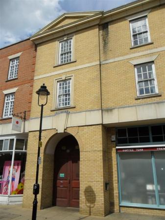 2 bedroom Flat to let in Station Street, Lincoln