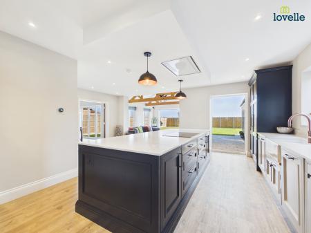4 bedroom Detached house for sale in Crickets Drive, Nettleham, LN2