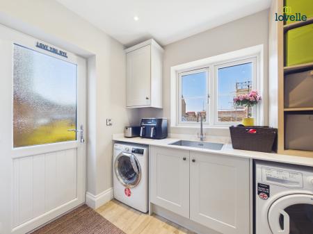 4 bedroom Detached house for sale in Crickets Drive, Nettleham, LN2