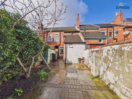 3 bedroom Terraced House to let in Sherbrooke Street, Lincoln