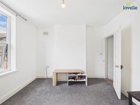 2 bedroom End of terrace house to let in Milton Street, Lincoln