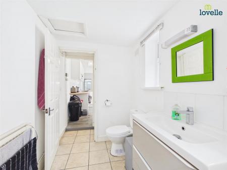 2 bedroom End of terrace house to let in Milton Street, Lincoln