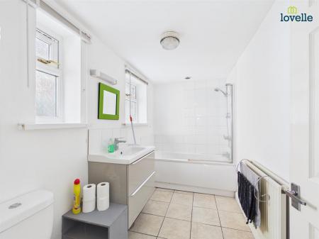 2 bedroom End of terrace house to let in Milton Street, Lincoln