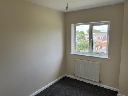 2 bedroom House to let in Coleraine Close, Lincoln