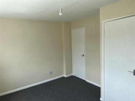 2 bedroom House to let in Coleraine Close, Lincoln