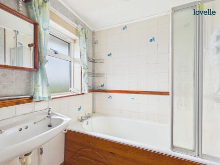 3 bedroom End of terrace house for sale in Fossdyke Gardens, Saxilby, LN1