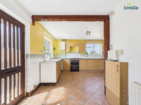 3 bedroom End of terrace house for sale in Fossdyke Gardens, Saxilby, LN1