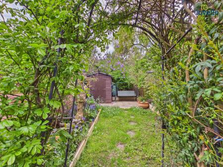 3 bedroom Terraced House for sale in Mildmay Street, Lincoln, LN1