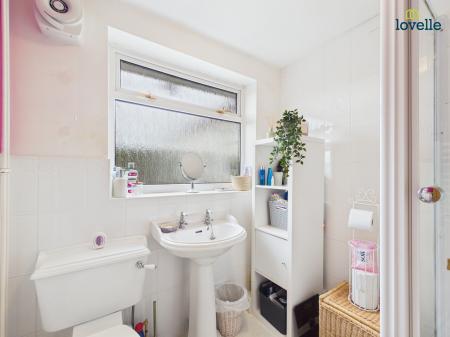 3 bedroom Detached bungalow for sale in Upper Close, Sturton By Stow, LN1