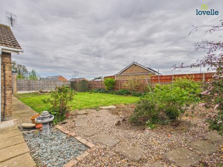 3 bedroom Detached bungalow for sale in Upper Close, Sturton By Stow, LN1