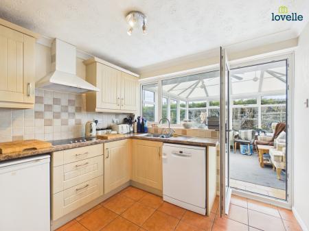 3 bedroom Detached bungalow for sale in Upper Close, Sturton By Stow, LN1