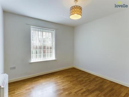 2 bedroom Flat to let in Cambrai Close, Lincoln