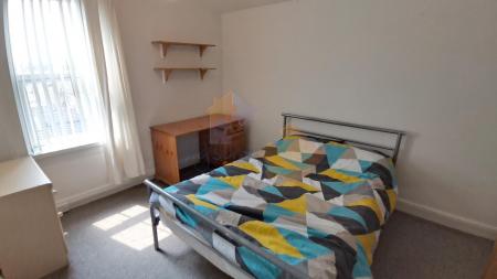 5 bedroom House to let in West Parade, Lincoln