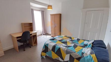 5 bedroom House to let in West Parade, Lincoln