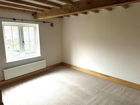 2 bedroom Terraced House to let in Beckside, Nettleham