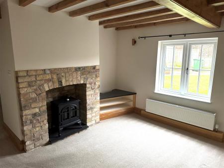 2 bedroom Terraced House to let in Beckside, Nettleham